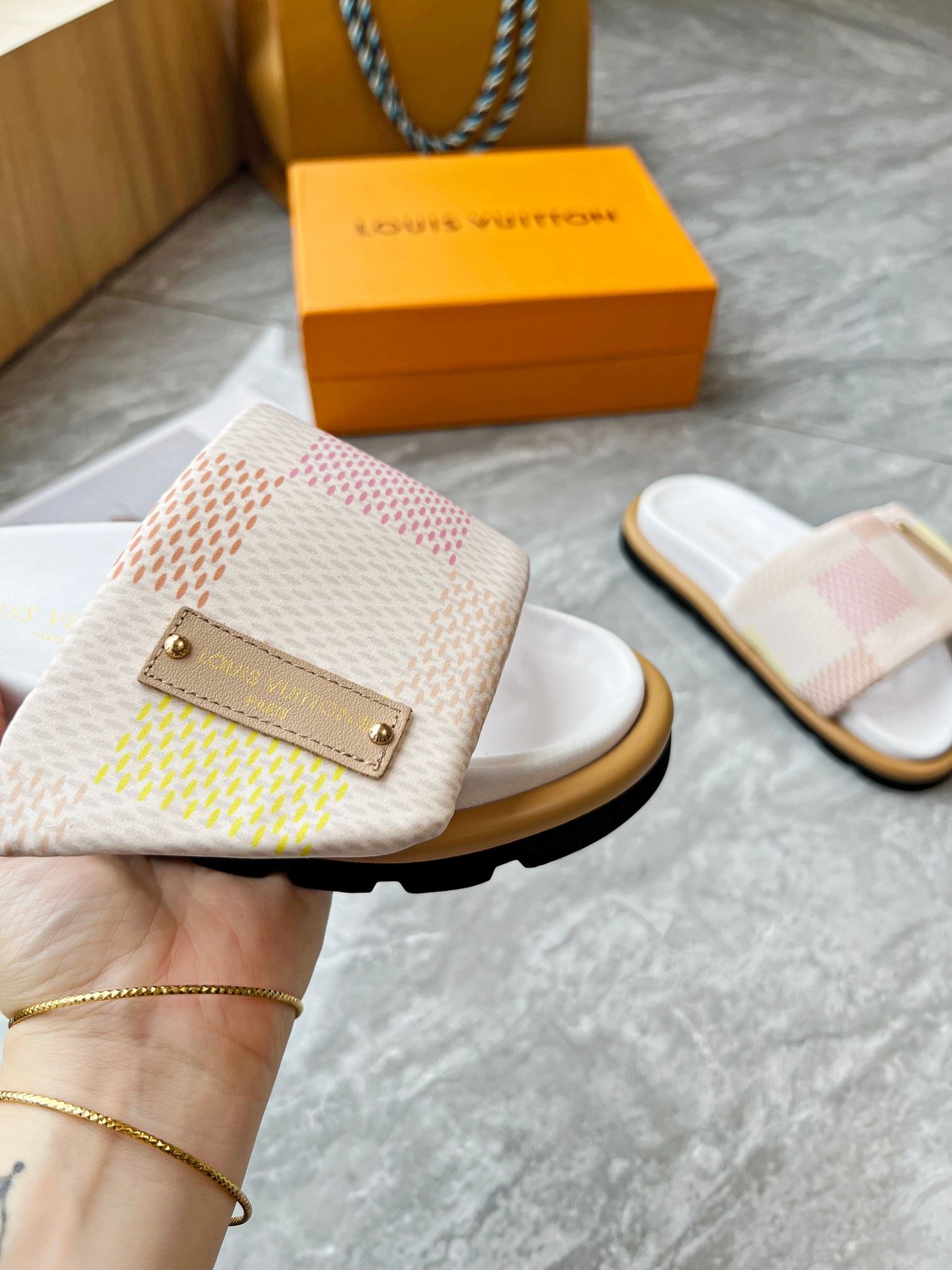 Louis Vuitton Slippers